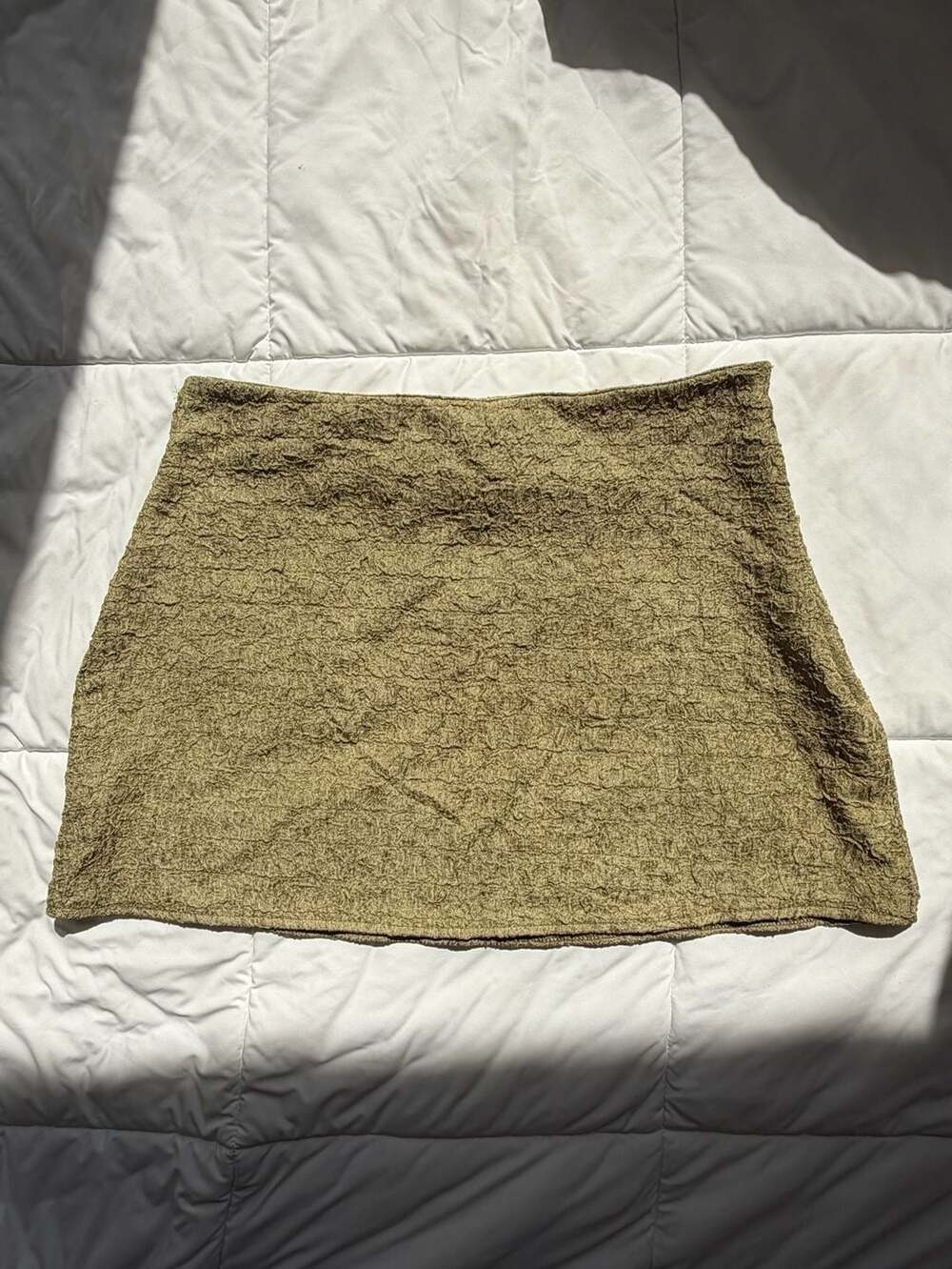 Green Textured Mini Skirt in Size M